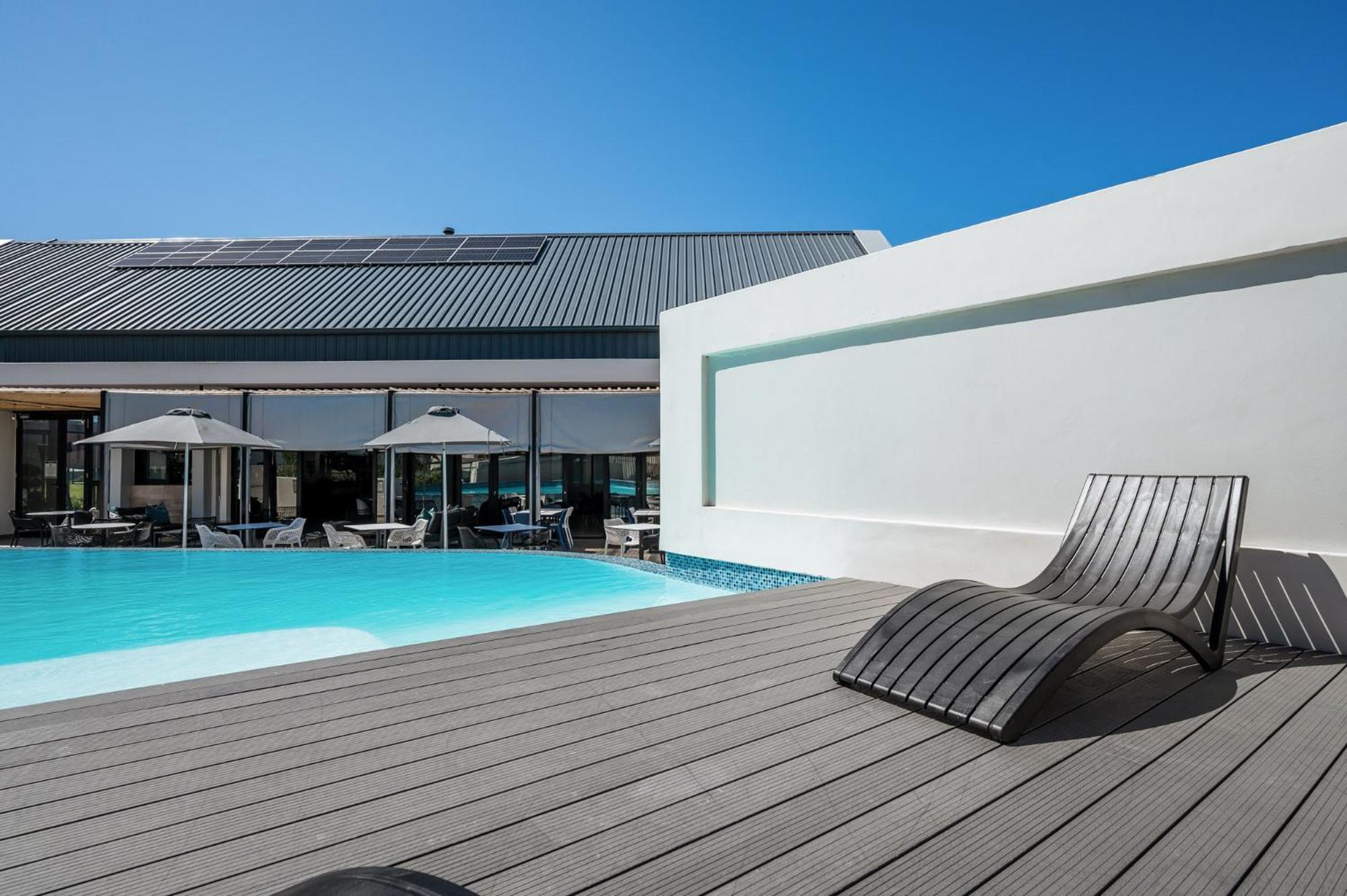 Cozy Modern Apartment At Bellamare Puerto Elizabeth Exterior foto