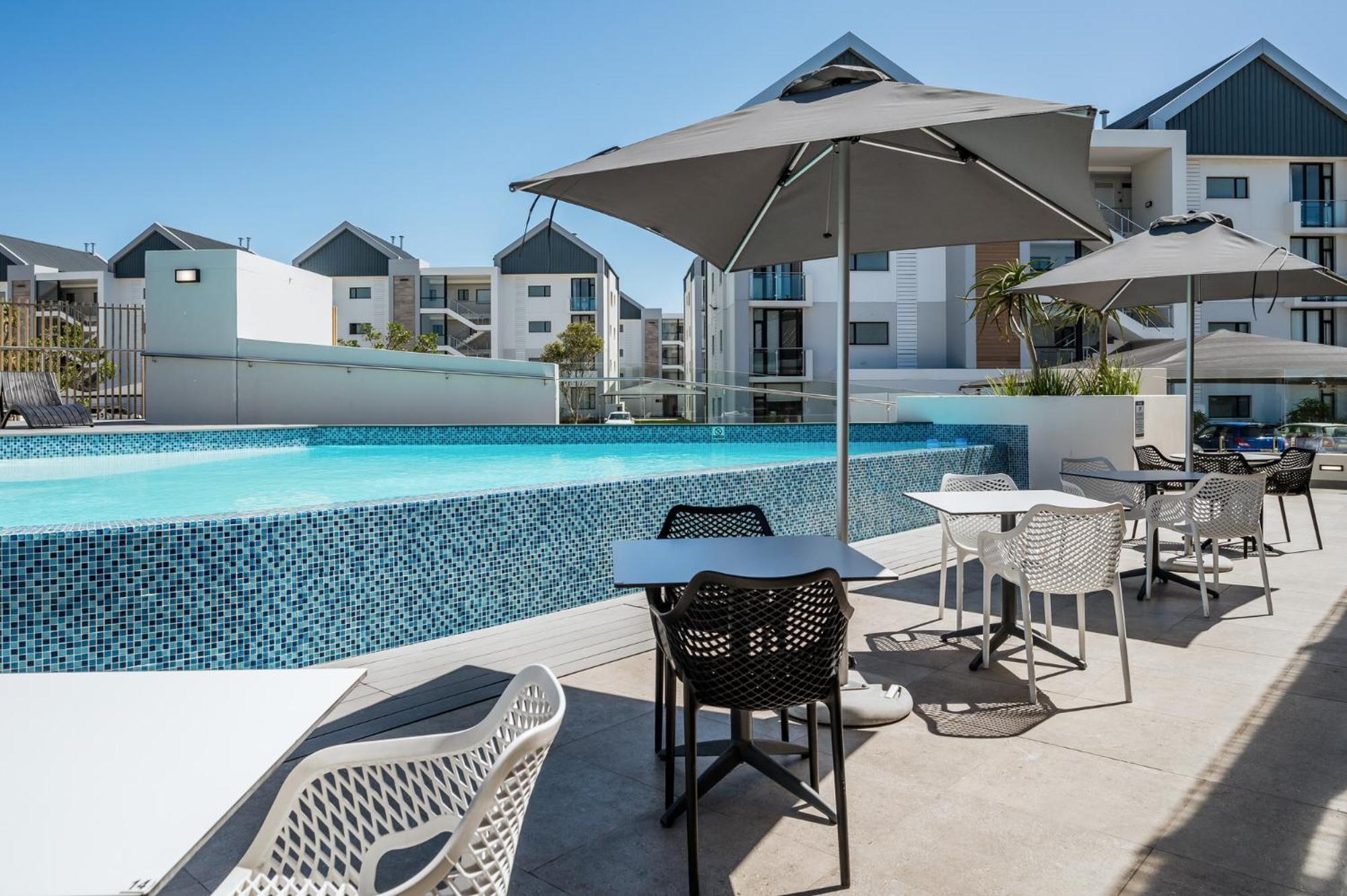 Cozy Modern Apartment At Bellamare Puerto Elizabeth Exterior foto